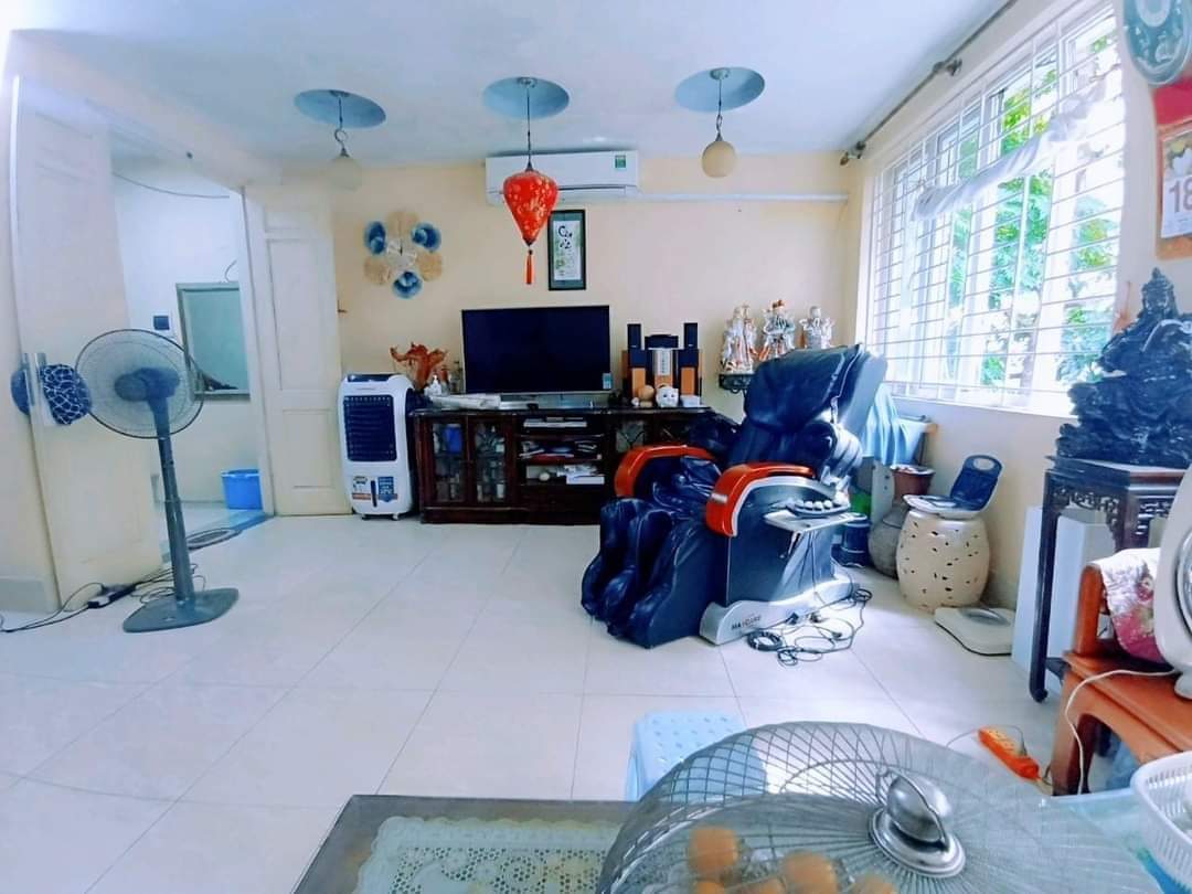 BÁN TRẦN QUỐC  HOÀN  PHÂN LÔ VỈ HÈ Ô TÔ  KINH DOANH NHỈNH 13TỶ 60M 6T 13835839