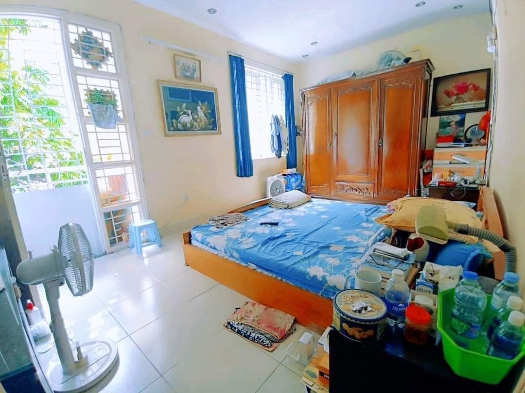 BÁN TRẦN QUỐC  HOÀN  PHÂN LÔ VỈ HÈ Ô TÔ  KINH DOANH NHỈNH 13TỶ 60M 6T 13835839