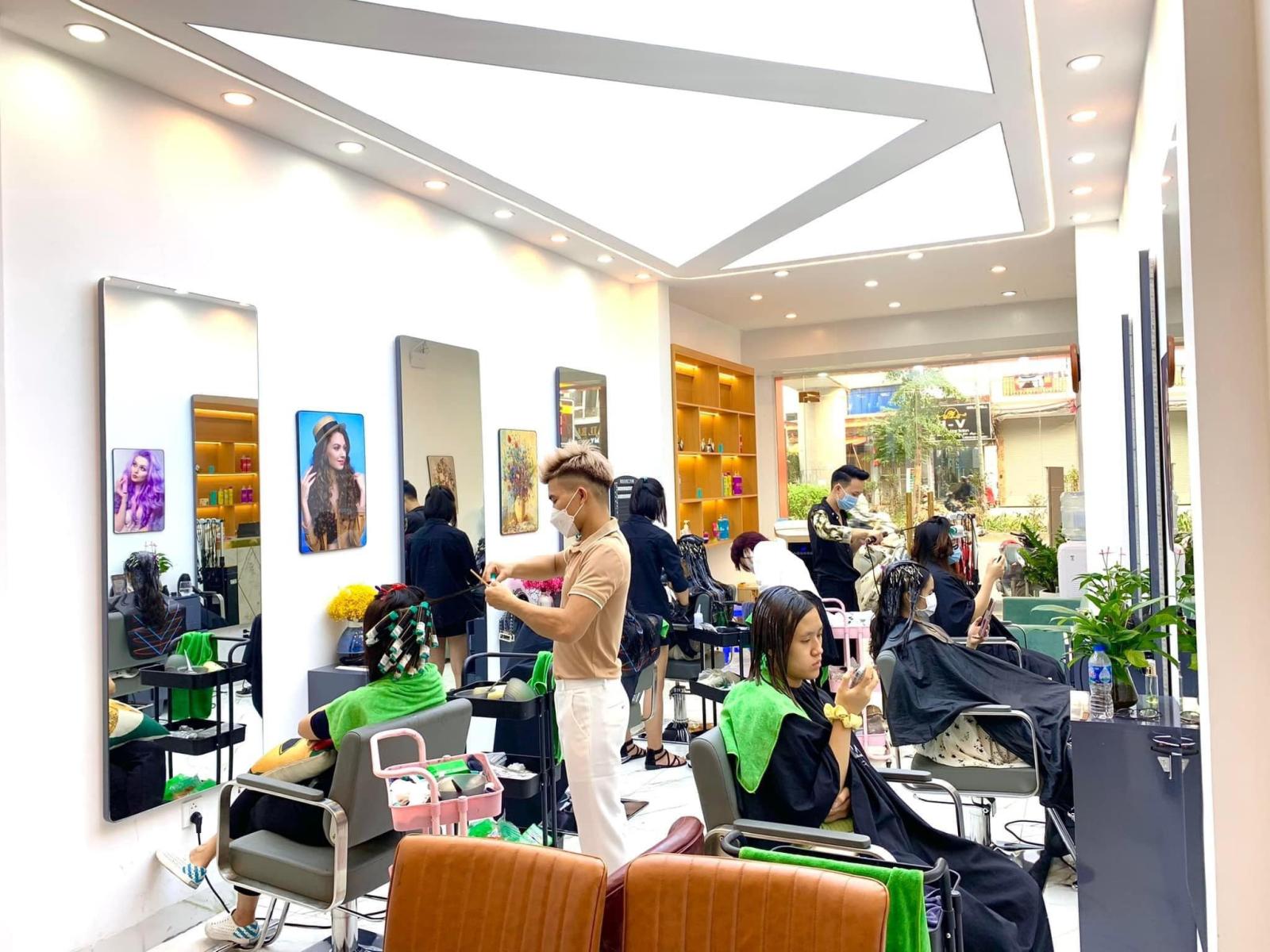 SANG NHƯỢNG SALON TÓC  ĐỊA CHỈ 116 PHỐ YÊN LÃNG, ĐỐNG ĐA, HÀ NỘI 13840753