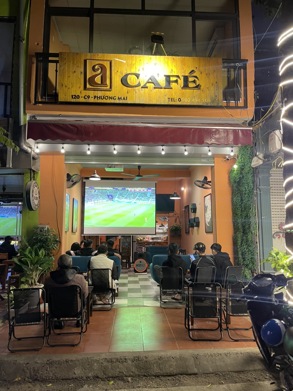 Do bận rộn con nhỏ sắp đi học nên không có thời gian tiếp quản ,cần sang nhượng lại quán Cafe 13840847