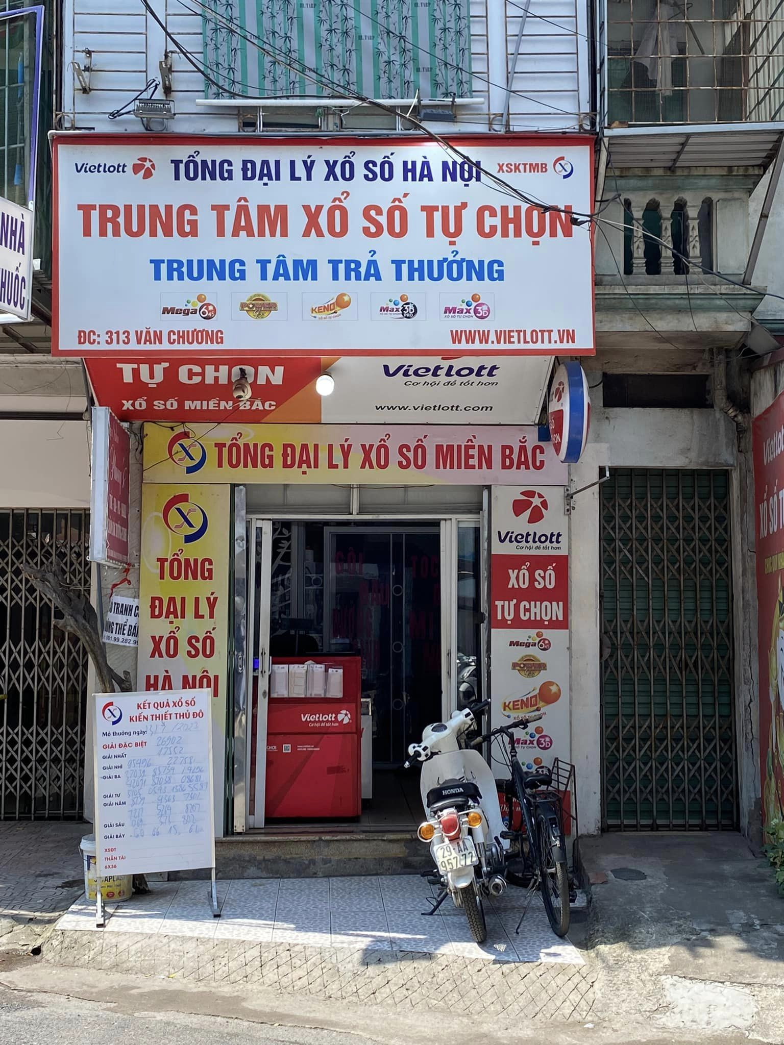 Cần sang nhượng cửa hàng vietlot! Đ/c : 313 Văn Chương, Đống Đa, Hà Nội. 13842662