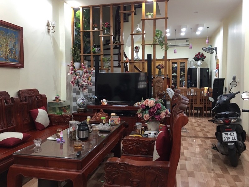 Bán nhà Vũ Xuân Thiều,Long Biên  52 m2 ,4 tầng ,Mt 4.6m ,ngõ oto tránh giá nhỉnh 6 tỷ 13853211