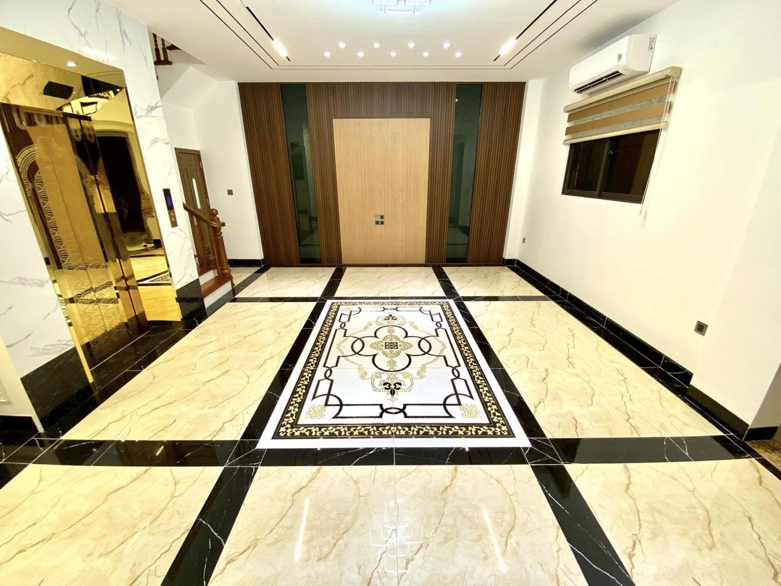 TUYỆT TÁC MỚI CỨNG NGUYỄN SƠN 60M 6T MT7M, THANG MÁY, LÔ GÓC, PHÂN LÔ, GARA 2 Ô TÔ.
 13856766