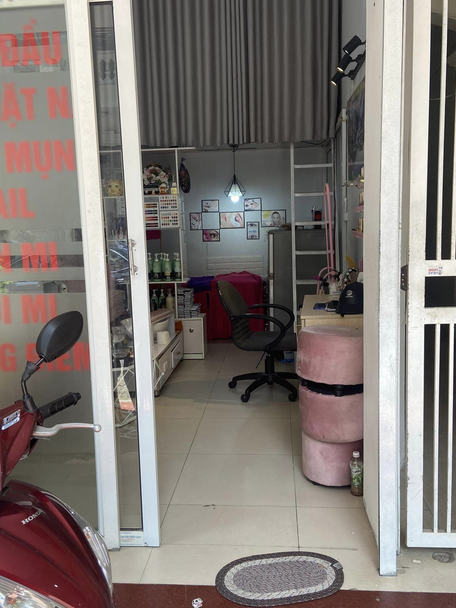 SANG NHƯỢNG TIỆM NAIL  ĐỊA CHỈ SỐ 5, NGÕ 7 NGUYỄN KHẢ TRẠC 13860448