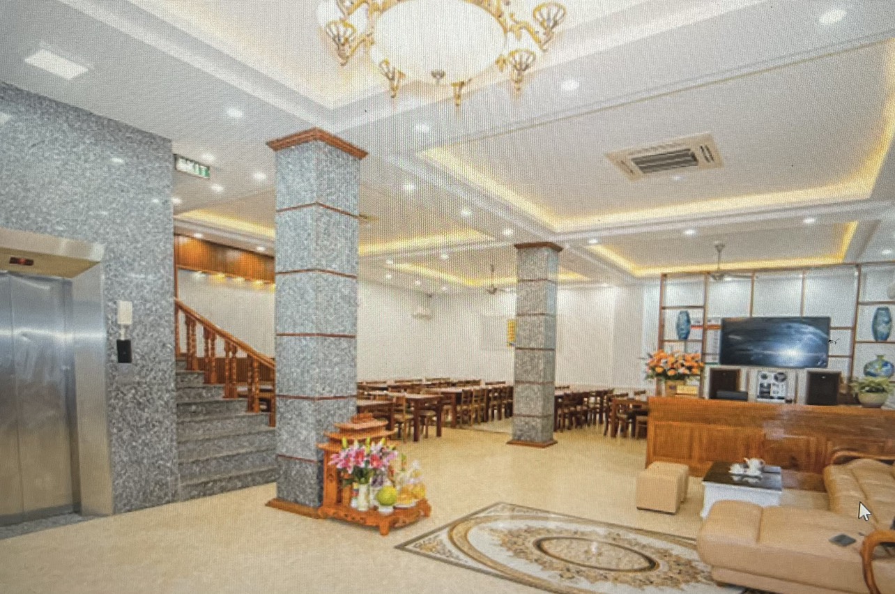 Bán khách sạn 3 sao Sầm Sơn, 800m x 7 tầng, 96 phòng kinh doanh chỉ 60 tỷ. LH:  Em Thúy 0365904086

 13862152