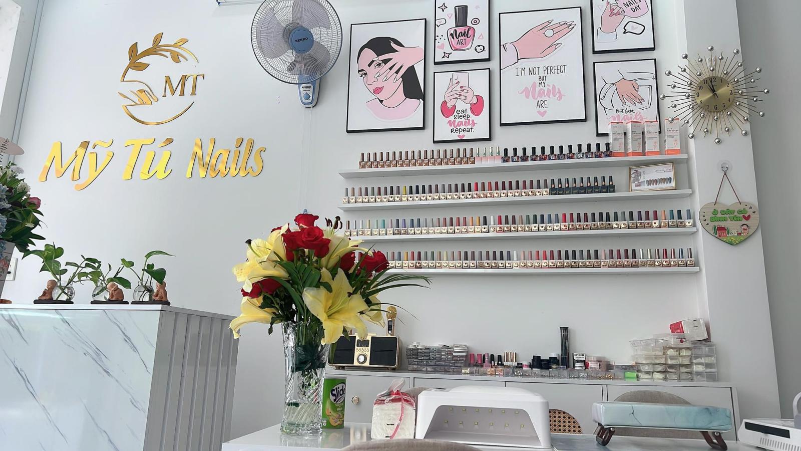 CẦN SANG NHƯỢNG TIỆM NAIL QUẬN TÂN PHÚ 13865110