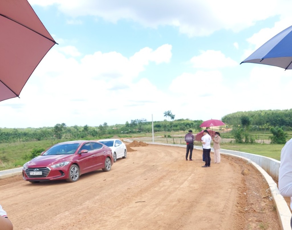 Bán gấp lô đất ngộp ngân hàng ở Lộc Ninh giá 380 triệu có sẵn thổ cư 13866357