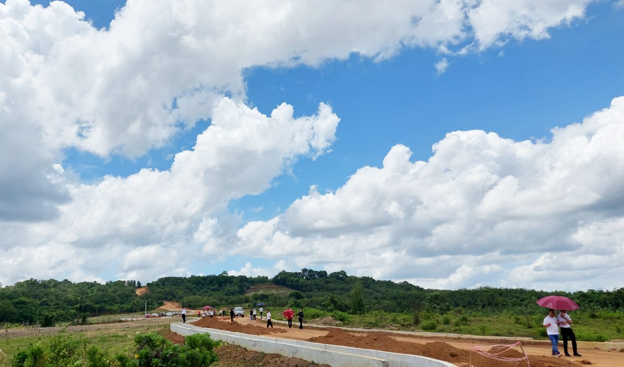 Bán gấp lô đất ngộp ngân hàng ở Lộc Ninh giá 380 triệu có sẵn thổ cư 13866357