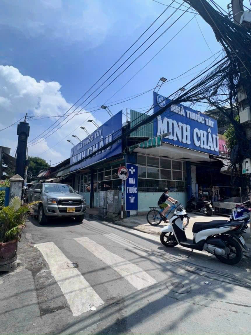 MUA 1 ĐƯỢC 2 NHÀ MẶT TIỀN CHỢ - 8M X 18M - ĐANG THUÊ 12TR/THÁNG 13871465