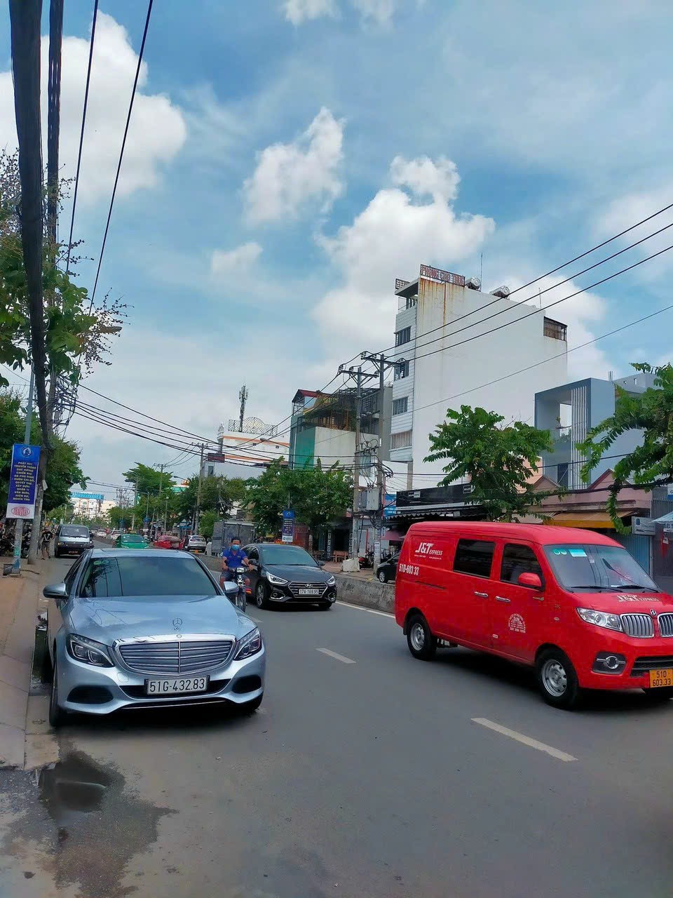 KHÁCH SẠN 7 TẦNG PHAN VĂN HỚN TRƯỜNG CHINH -THUÊ 100 TRIỆU THÁNG 13878194