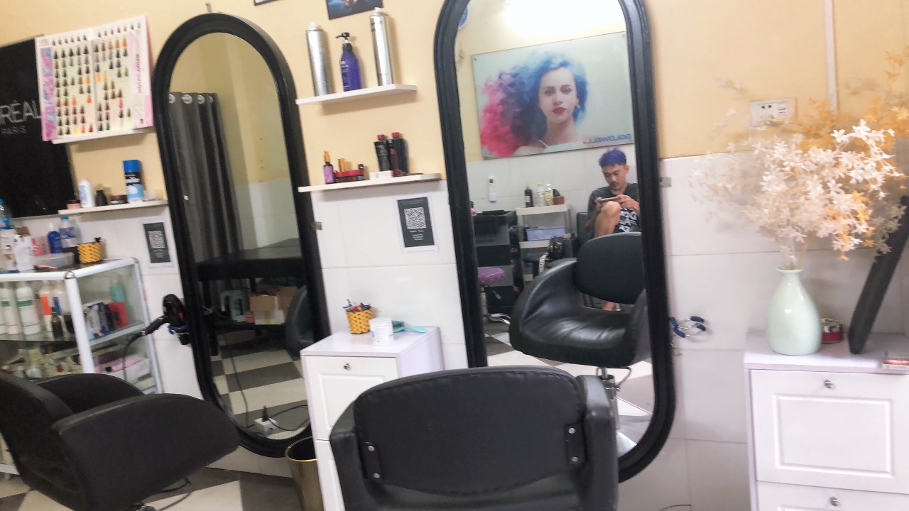 CẦN SANG NHƯỢNG LẠI TIỆM TÓC ĐỊA CHỈ; TRƯƠNG ĐỊNH, HAI BÀ TRƯNG, HÀ NỘI 13883103