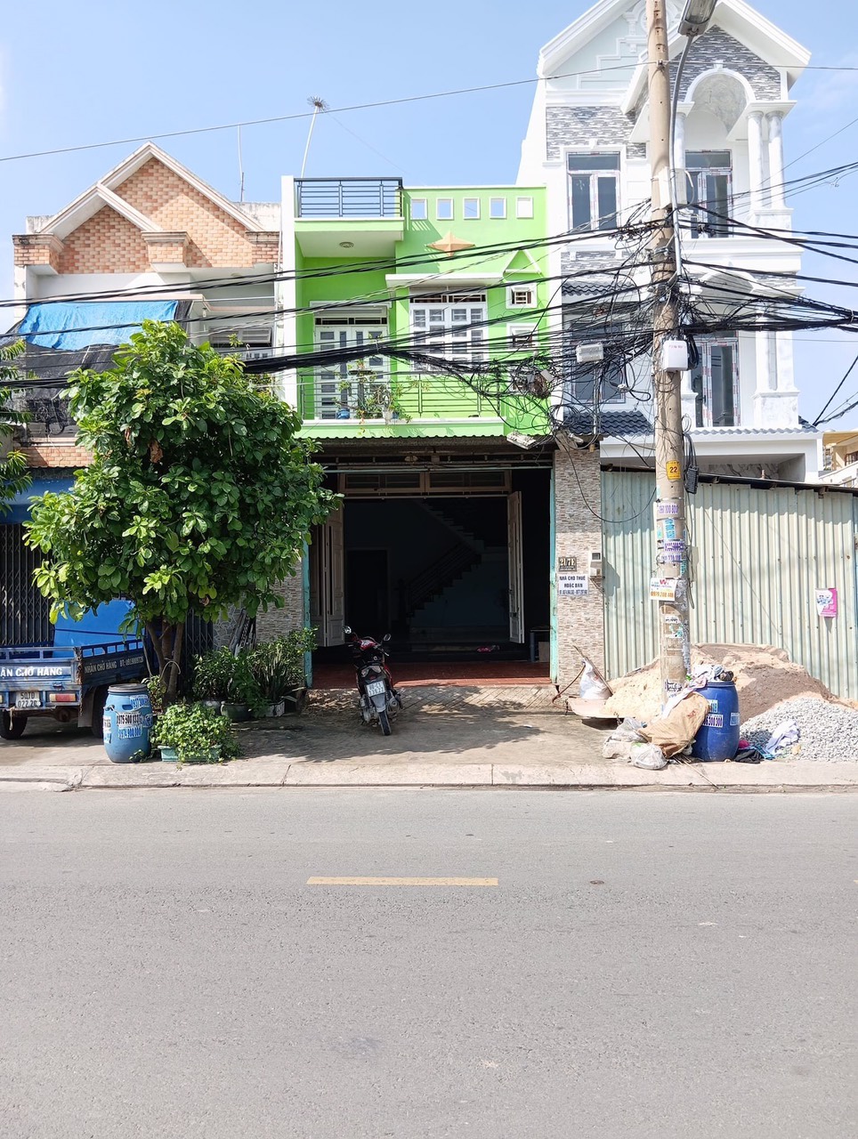 Chính chủ cần cho thuê nhà 1 trệt 1 lầu mặt tiền đường Nguyễn Thị Chuối, Xuân Thới Đông, Hóc Môn, 13885194
