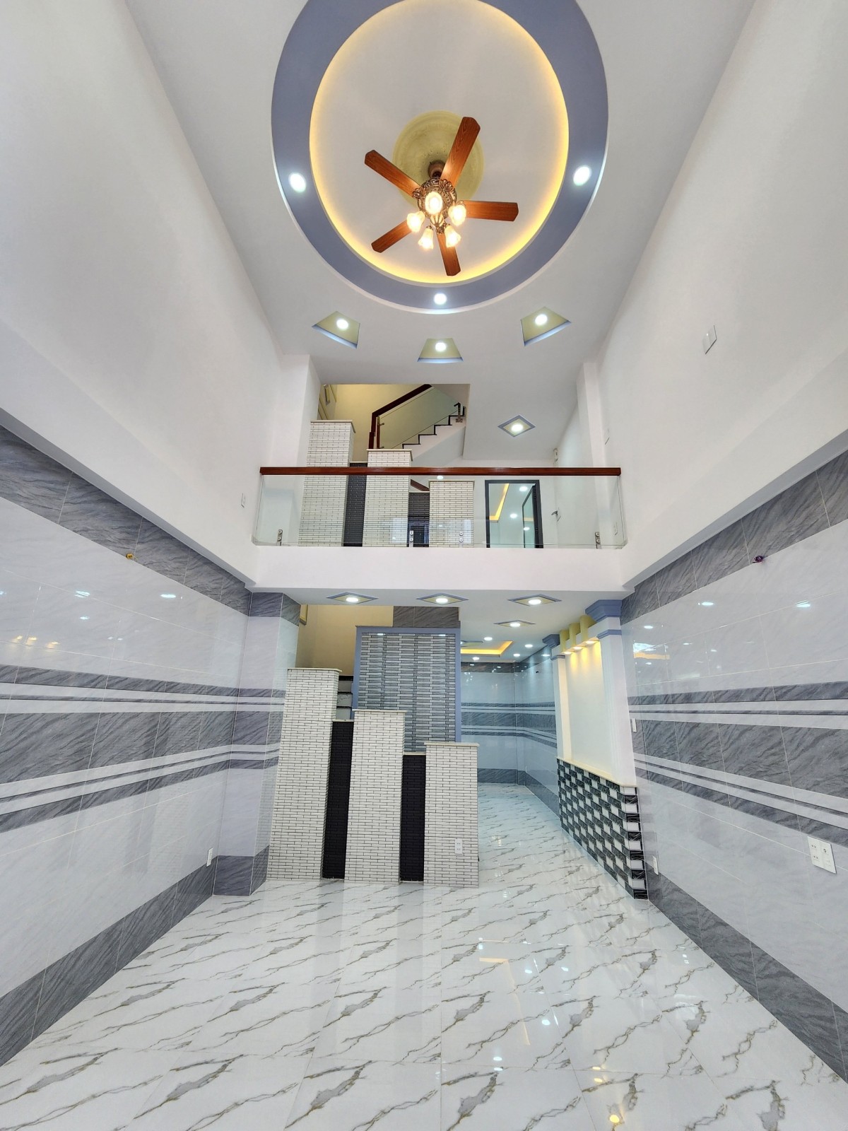 NGUYỄN THÁI SƠN – 60M2 VUÔNG VỨC – 5 TẦNG – 5 PHÒNG NGỦ LỚN  13888091