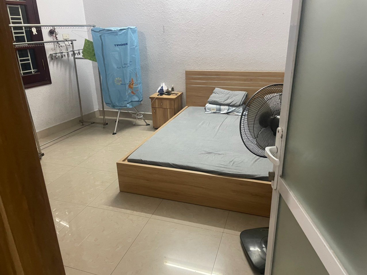 Chính chủ cần cho thuê tầng 2 tại ngõ 160 Lạc Long Quân, Tây Hồ 13890461