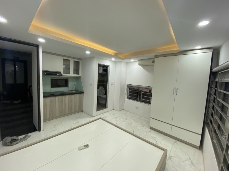 Bán nhà ở luôn Đặng Văn Ngữ 40m2 5 tầng, mt 5m, 2 thoáng trước sau, oto đỗ cổng, 5,7 tỷ 13891948