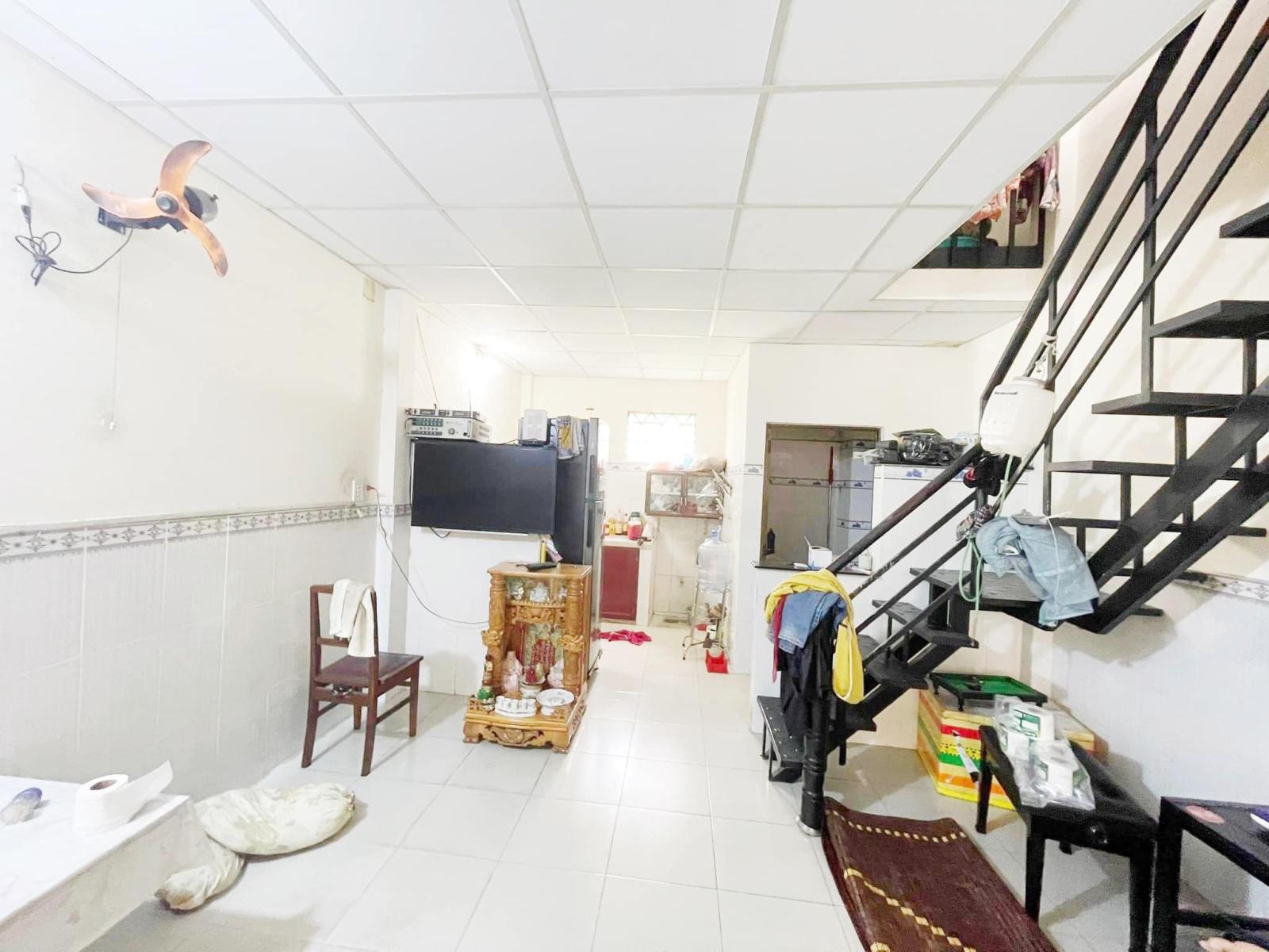 Bán nhà Trần Thái Tông,Tân Bình, 44m2_3 tỷ, hẻm thông,sổ vuông, không QH 13894110