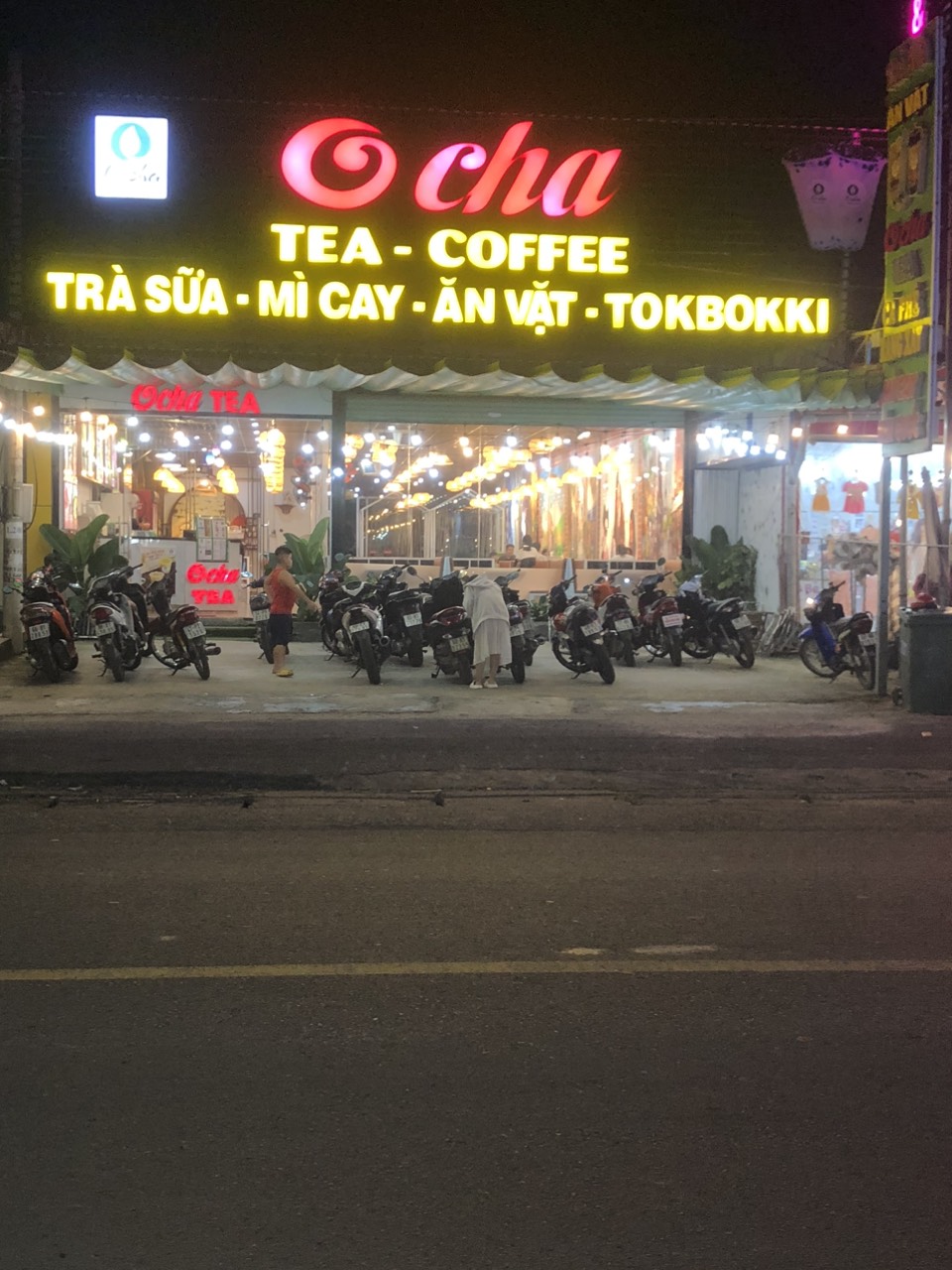 Do cá nhân phải chuyển công tác không quản lý được nên cần sang nhượng quán 13898252