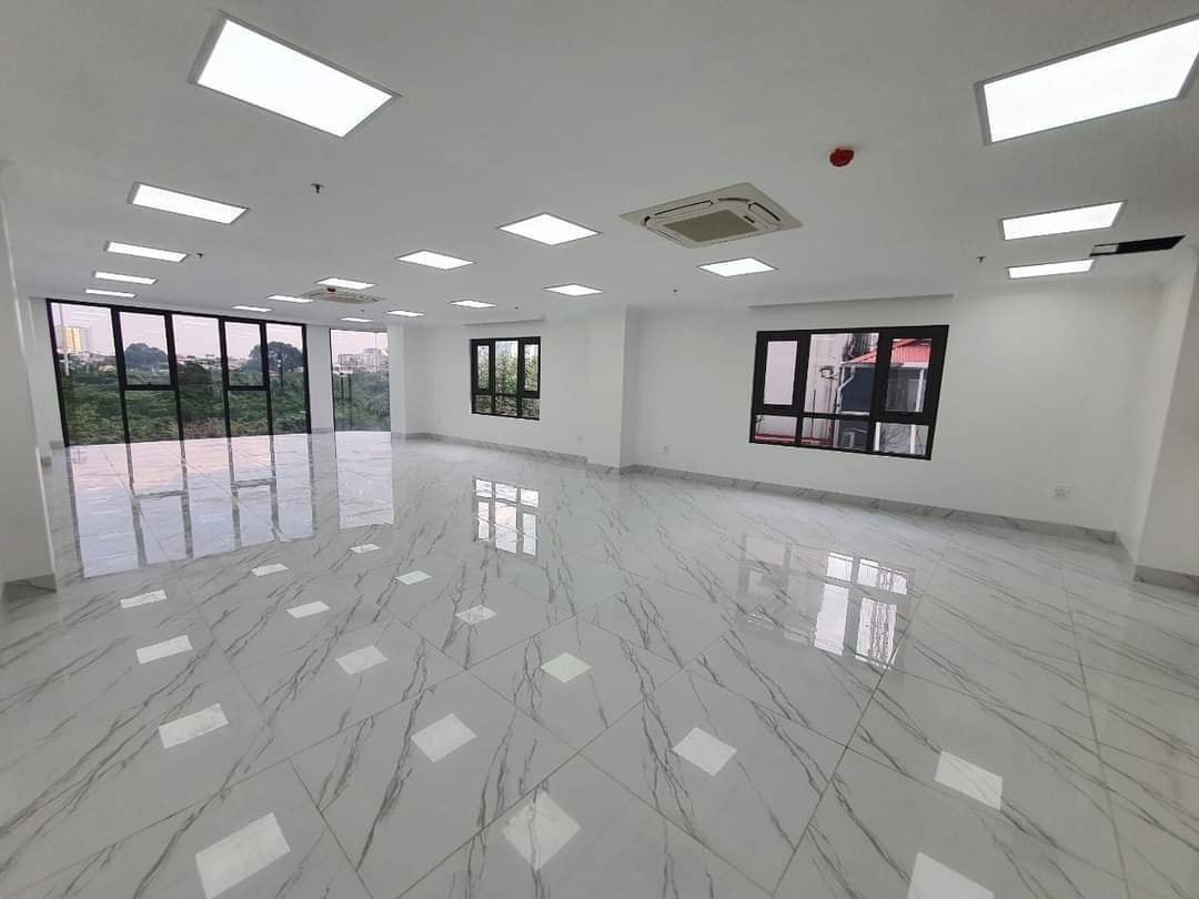 Building Nguyễn Văn Cừ - Long Biên 115m2 xây 8 tầng 1 hầm thang máy 13913022