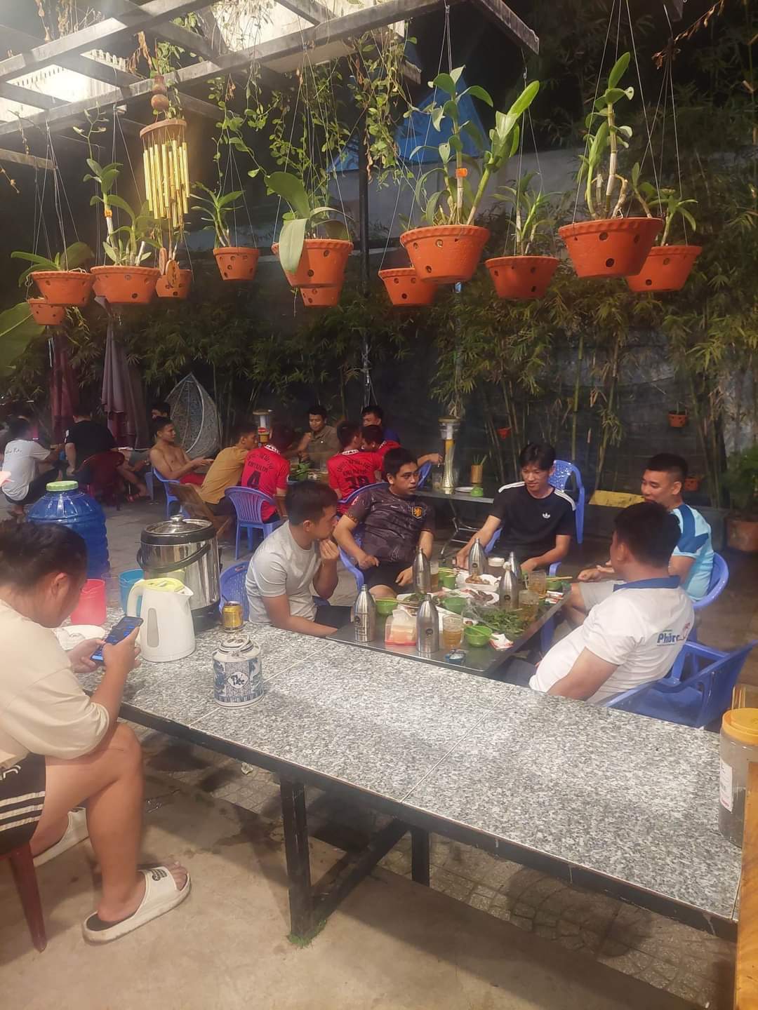 Cần sang gấp quán cafe Nhân 74  Địa chỉ: tại khu phố 3 phường Tân Định, Bến Cát, Bình Dương 13915672