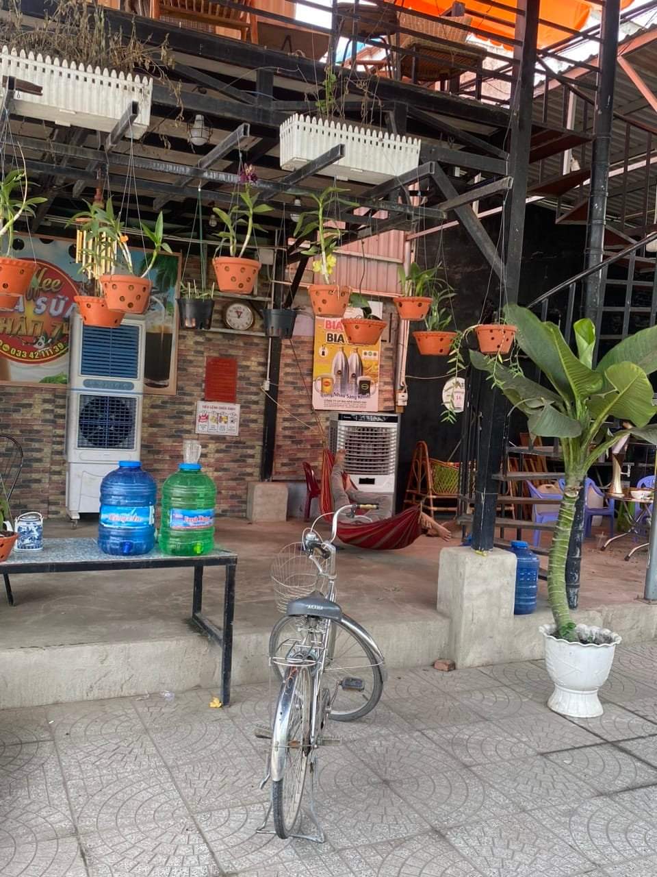 Cần sang gấp quán cafe Nhân 74  Địa chỉ: tại khu phố 3 phường Tân Định, Bến Cát, Bình Dương 13915672