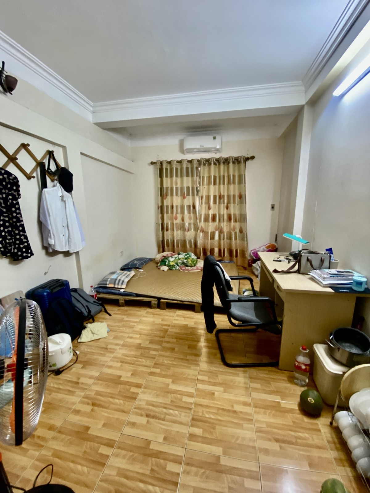 CẦN KHÁCH THUÊ NGUYÊN CĂN MẶT PHỐ GIẢI PHÓNG, HBT, KINH DOANH TỐT 13921424