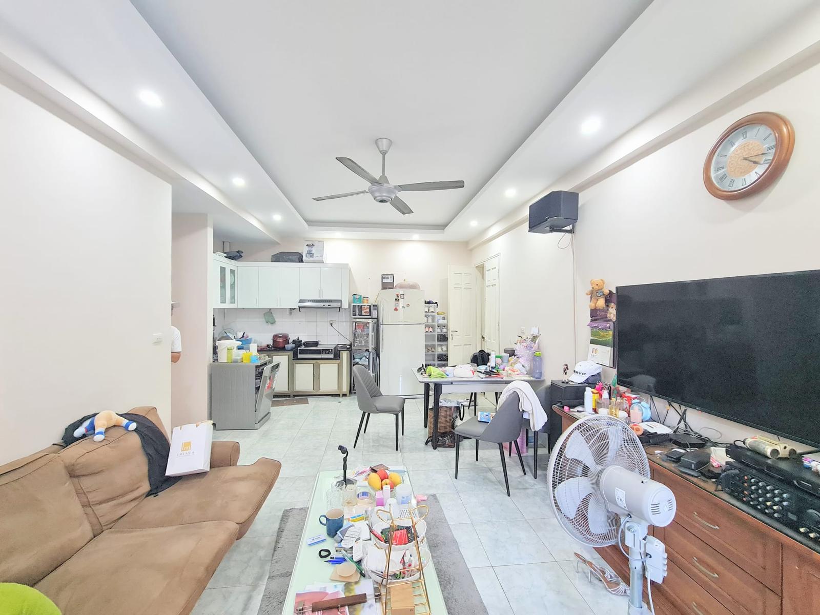 Bán chung cư 27 Lạc Trung 88m2, Giá: 2.65 tỷ, Ở ngay 0969568293 13923777