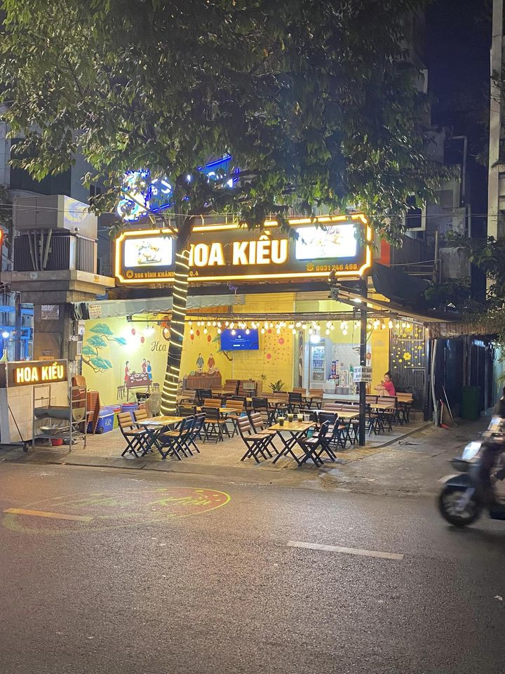 Cần sang toàn bộ trang thiết bị và hợp đồng quán nhậu Khu vực phố ẫm thực Vĩnh Khánh , quận 4 13923882