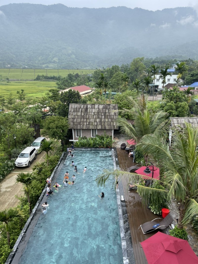 Bán resort Suối Ngọc, Hòa Lạc, Thạch Thất, 8000m2, giá bán 70 tỷ. 13925294