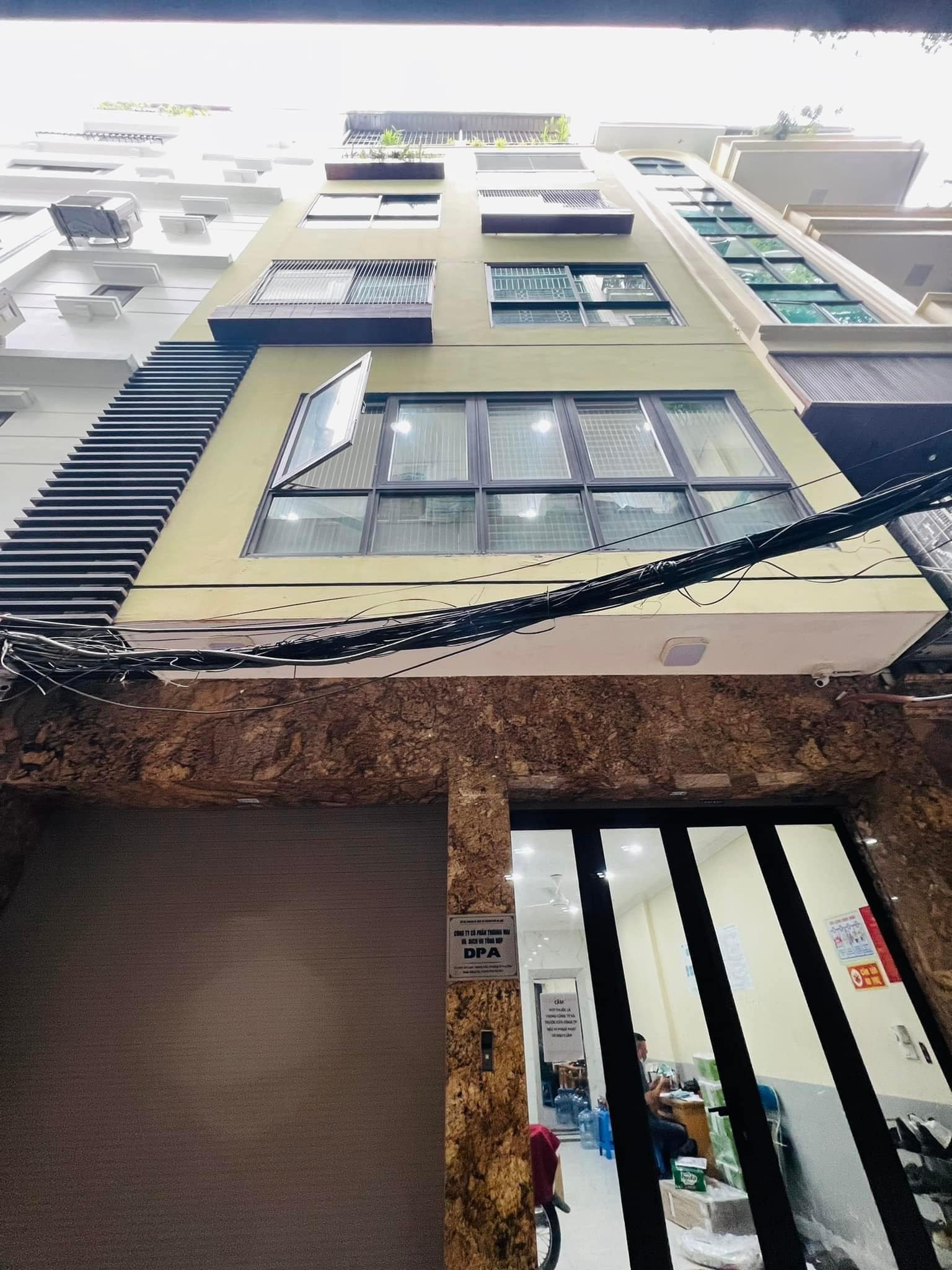 HOT HOT phố Trần Quang Diệu 60m 6 tầng MT6m ô tô phân lô thang máy KD vô địch 13926323