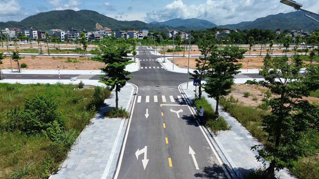 Bán xuất ngoại giao vị trí đẹp nhất dự án HUD Lương Sơn, giá hơn 1 tỷ, bỏ vốn 500tr có thể đầu tư, NH hỗ trợ 80%, lãi xuất ưu đãi 13926697