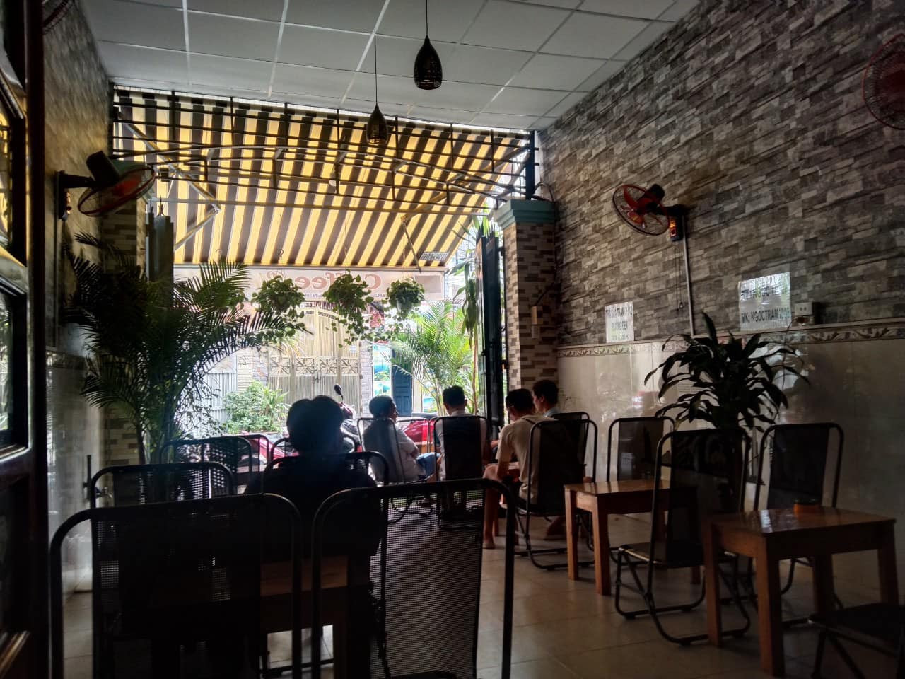 CẦN SANG QUÁN CAFE ĐỐI DIỆN CỔNG CHÍNH BV 175  ĐỊA CHỈ 799/9 NGUYỄN KIỆM, PHƯỜNG 3, GÒ VẤP, THÀNH 13927207