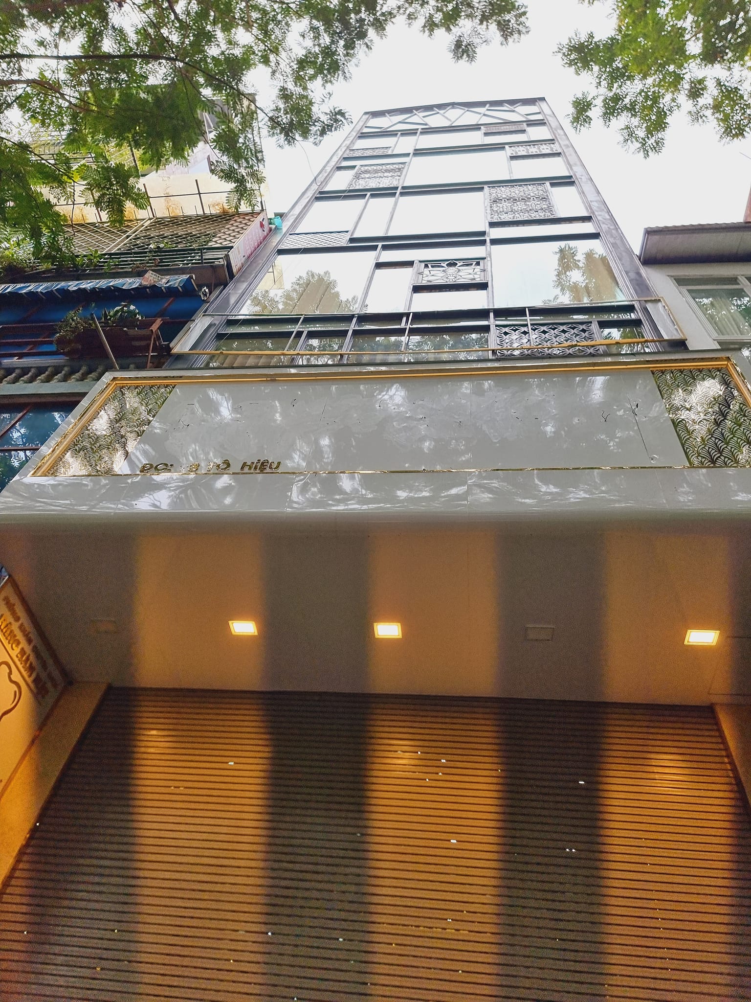 Bán nhà mặt phố Tô Hiệu 8 tầng thang máy, mặt tiền 5,6m, giá 54 tỷ. 13927801
