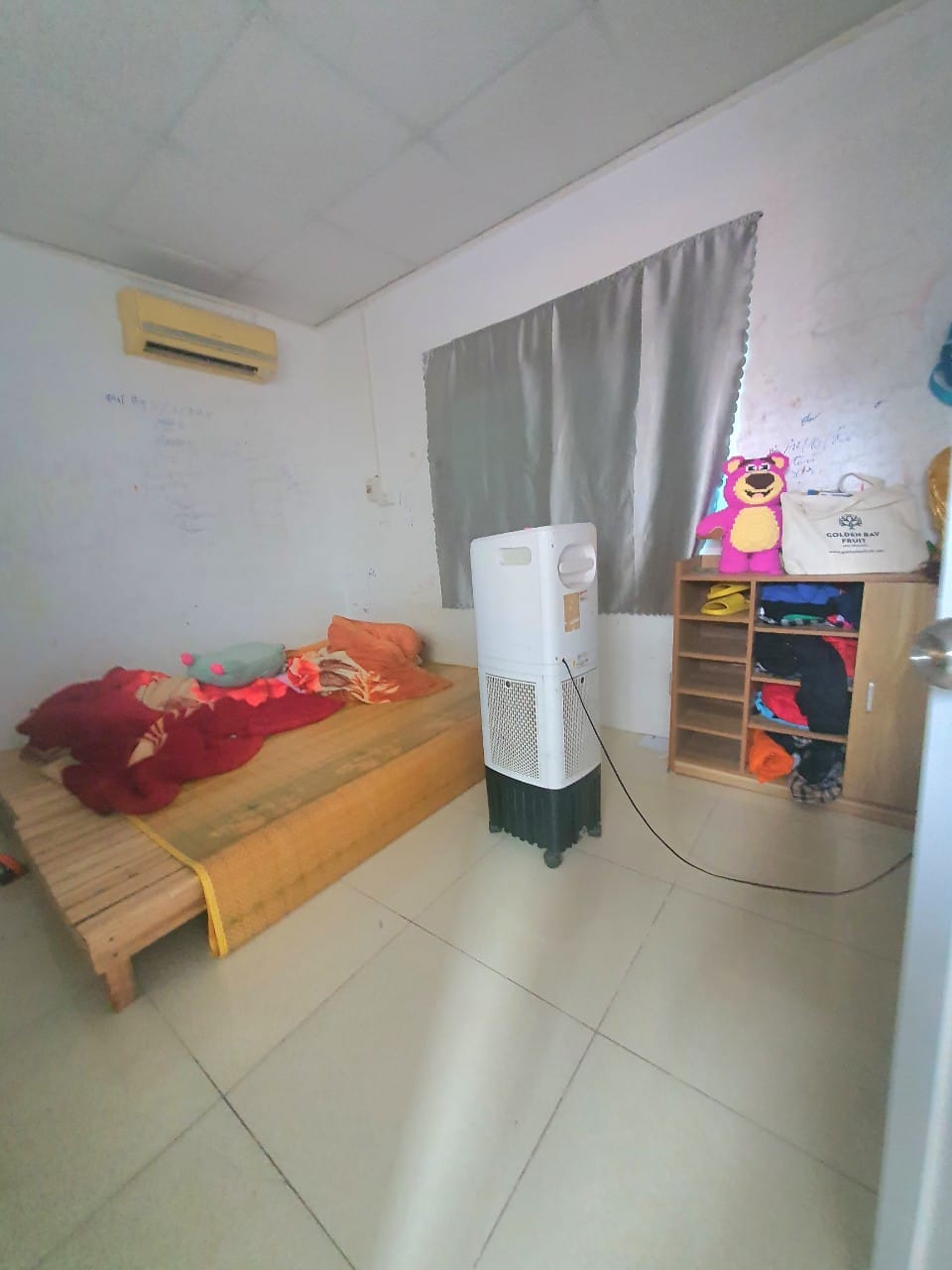 RẺ NHẤT QUẬN ĐỐNG ĐA DT:20M2 4 TẦNG GIÁ: 1.65 TỶ 3 NGỦ 50M BƯỚC RA MẶT PHỐ, NGÕ NÔNG . 13940320