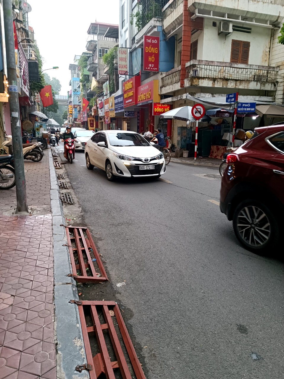 Bán nhà  Lê Lợi - Hà Đông, vài bước ra phố, full nội thất chỉ hơn 2 tỷ
 13940605