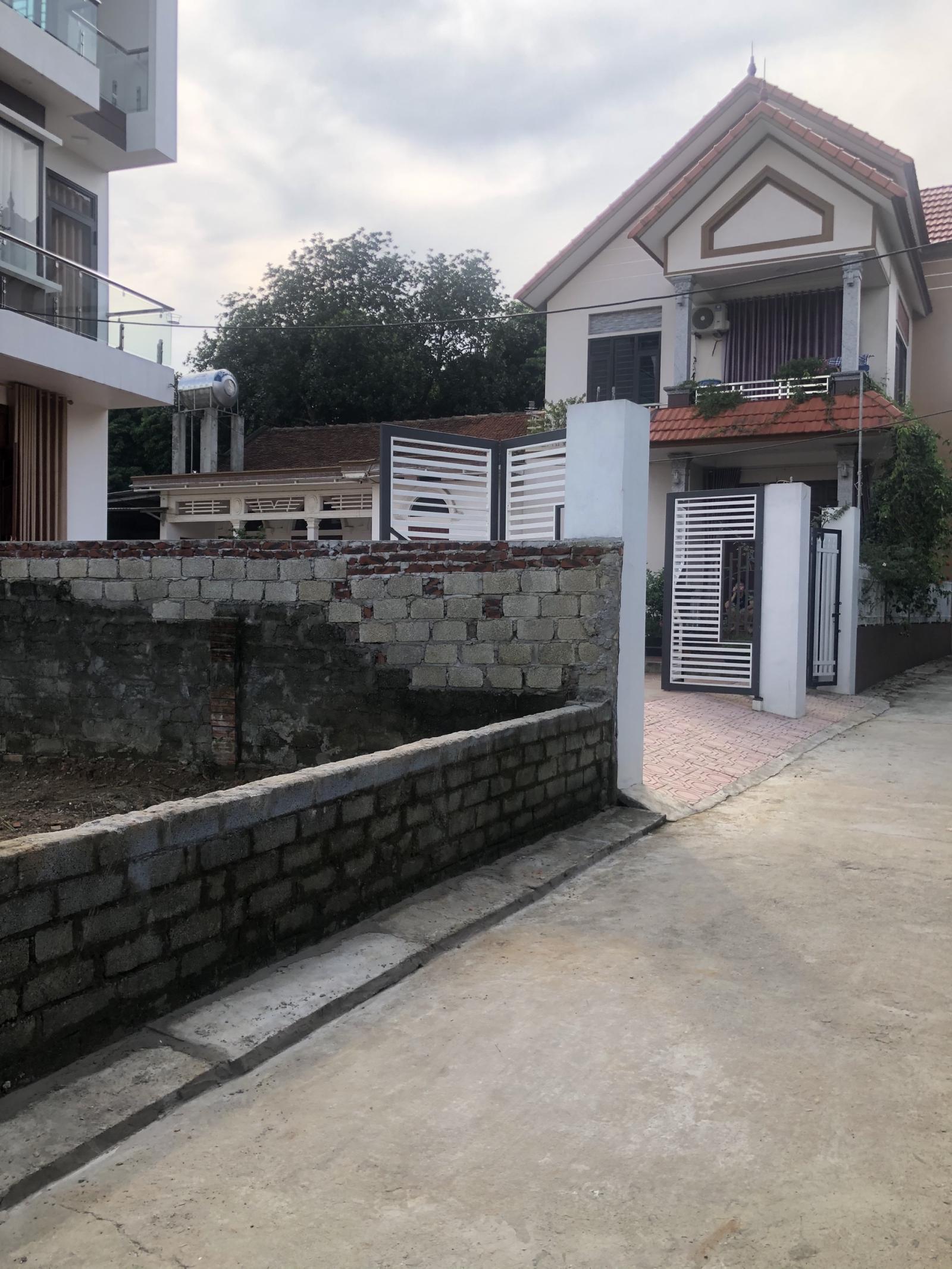 . Gấp lắm rồi chủ cần tiền bán 119m2 tại đông sơn 
👉Phù hợp mua đầu tư hoặc ở đều tốt, sẵn sổ giao 13944407