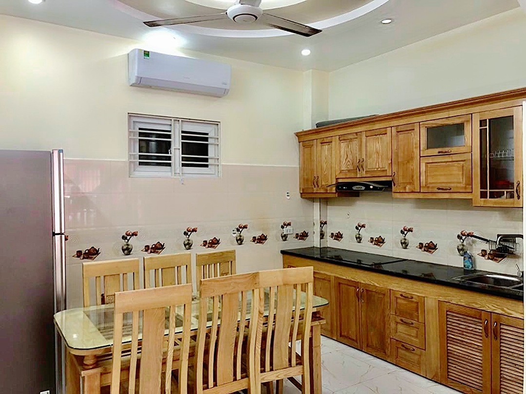 Bán nhà khu phân lô 654 Ngô Gia Tự, 40m 4 tầng ô.tô đỗ cửa GIÁ 3.6 tỉ 13946760