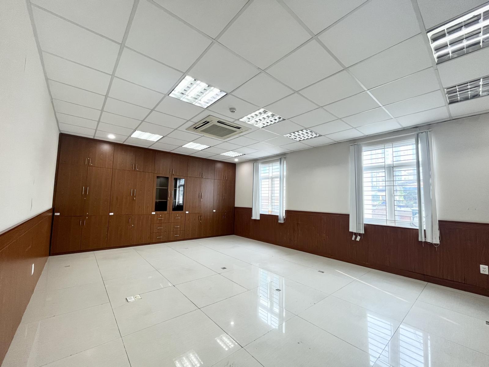 Cho thuê sàn văn phòng đẹp nhỏ xinh 40m2 tại đường 3/2, Q10 13947767