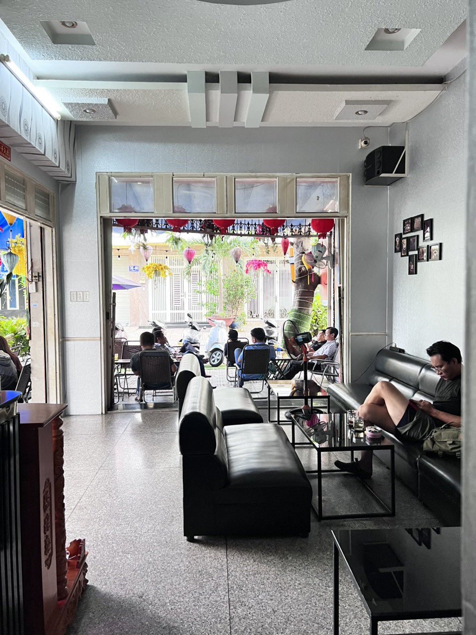 Vì lý do cá nhân nên cần sang nhượng lại mặt bằng và toàn bộ đồ dùng quán gần nhà thờ paolo bình 13950912