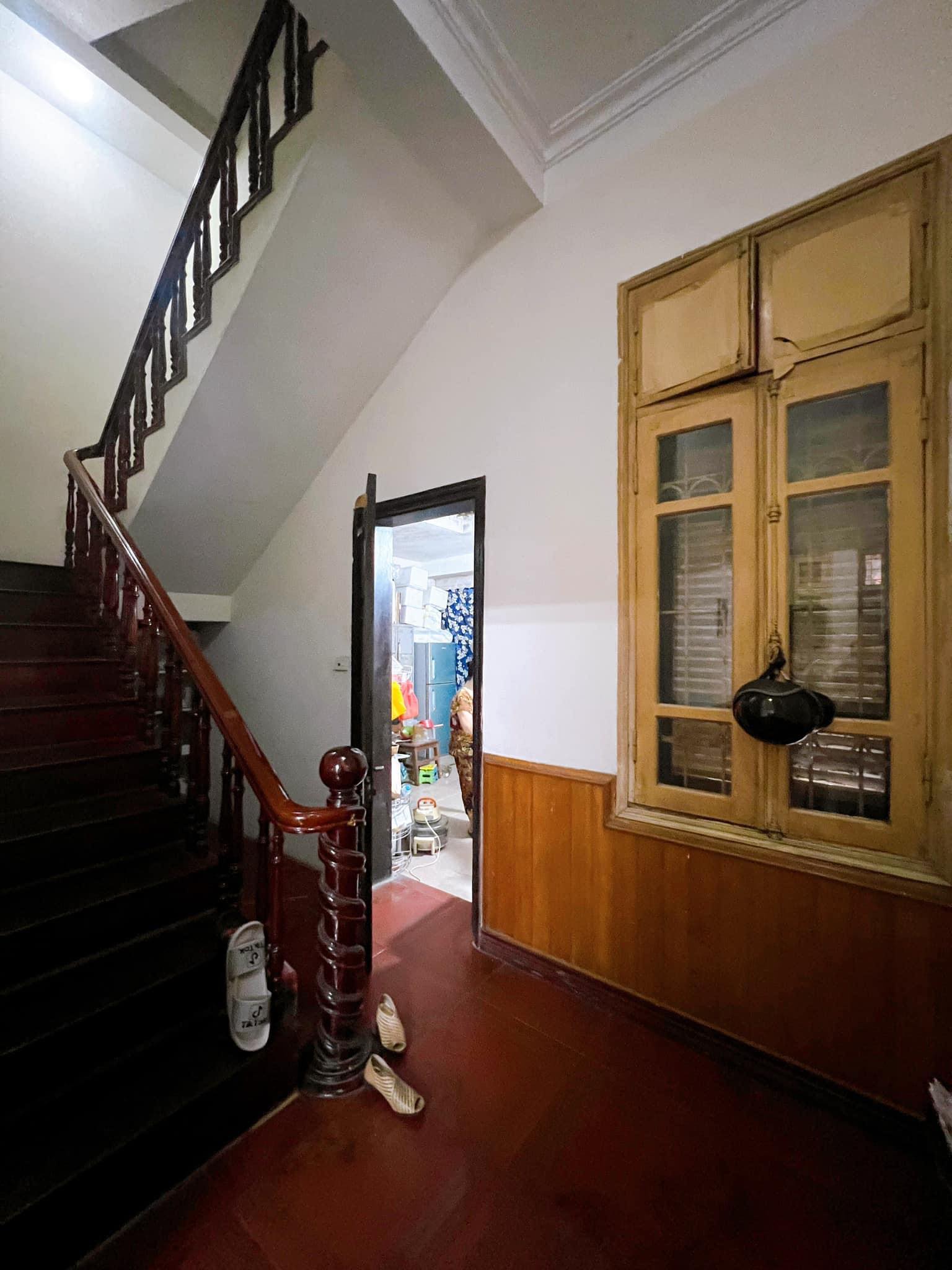 bán nhà mặt phố Đống Đa, 111m x 3tầng, mặt tiền 7.7m, nở hậu, vỉa hè,  full thổ cư 13955996