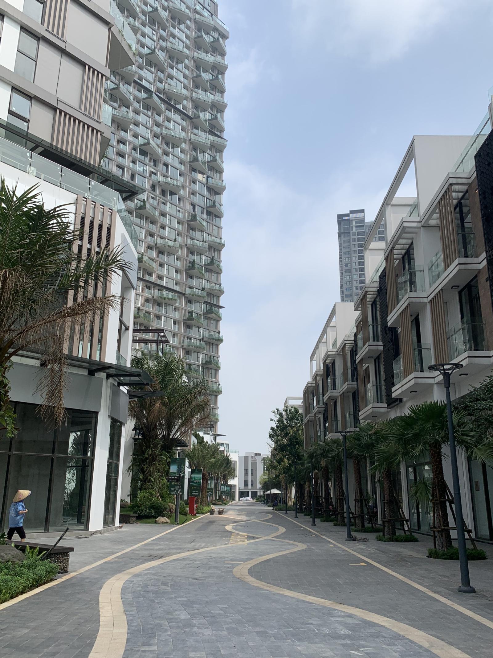 CC Solforest Ecopark, 2N1VS, 57m2, T37, 1.98tỷ, View sông Hồng, cách Hồ Gươm 30p, 0977097287 13956031