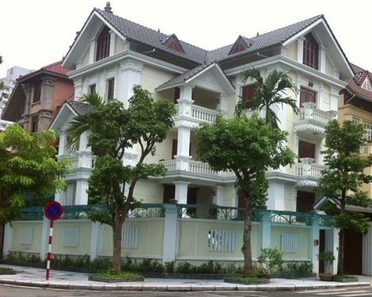 Cho thuê biệt thự Làng Việt Kiều Châu Âu, 300m2 x4T, , thang máy,  giá 50tr 13962766