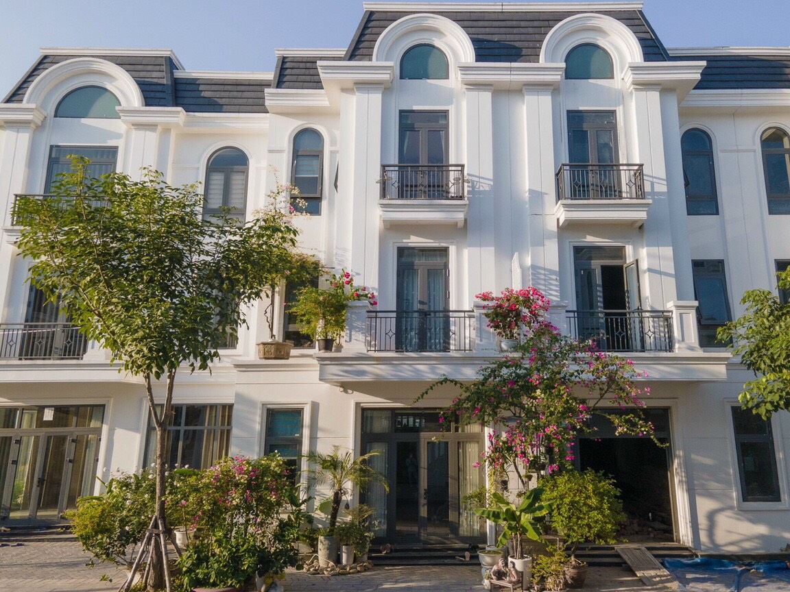 Mua bán nhà biệt thự liền kề cắt lỗ căn khu đô thị Crown Villas Thái nguyên giá 4,5tỷ -96m 13964832