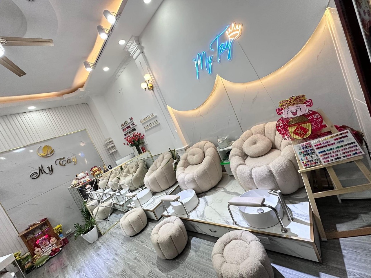 SANG NHƯỢNG TIỆM NAIL ĐỊA CHỈ QUẬN TÂN PHÚ, HỒ CHÍ MINH 13971403