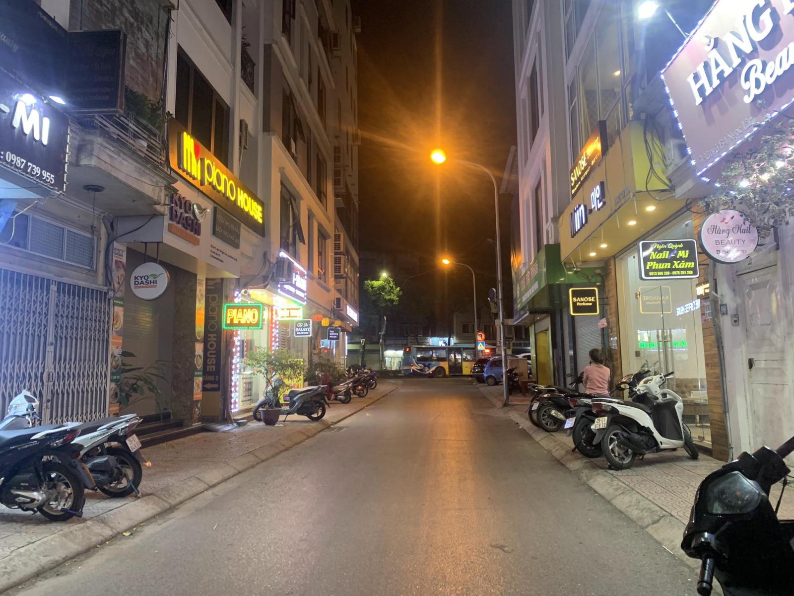 bán nhà Ngọc Lâm 90m x 7tầng, mặt tiền 5.7m, thang máy, vỉa hè, ôtô tránh 13981238