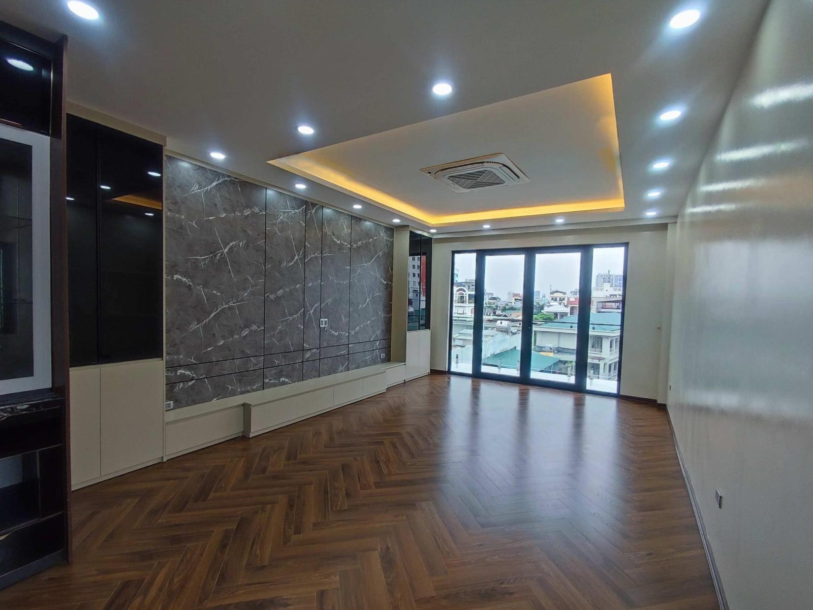 bán nhà Ngọc Lâm 90m x 7tầng, mặt tiền 5.7m, thang máy, vỉa hè, ôtô tránh 13981238