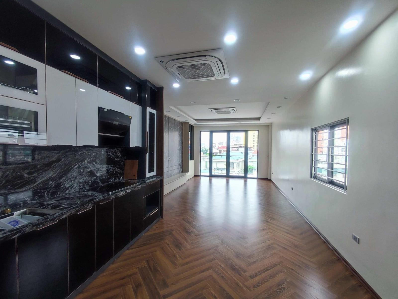 bán nhà Ngọc Lâm 90m x 7tầng, mặt tiền 5.7m, thang máy, vỉa hè, ôtô tránh 13981238