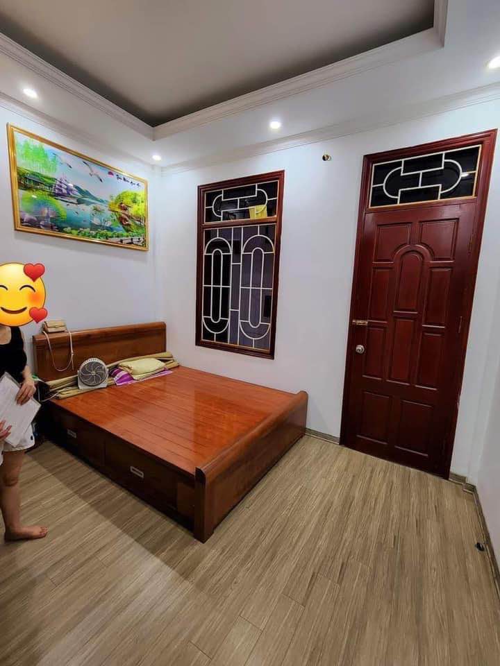 SIÊU RẺ ! Cho thuê nhà Vũ Hữu , Thanh Xuân 45mx5T 6PN gia đình 10 tr ko nhóm ko chdv 13981658