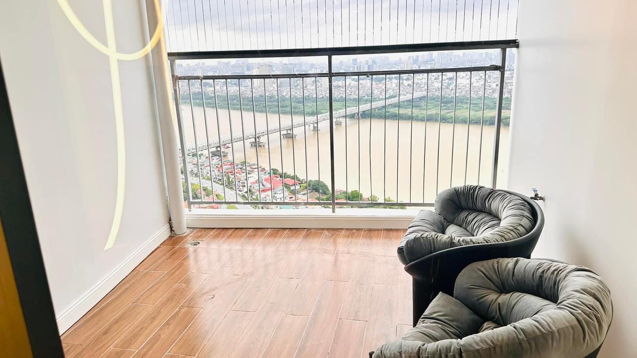 PENTHOUSE MIPEC LONG BIÊN 228m, phong cách Châu Âu, full nội thất 13983731