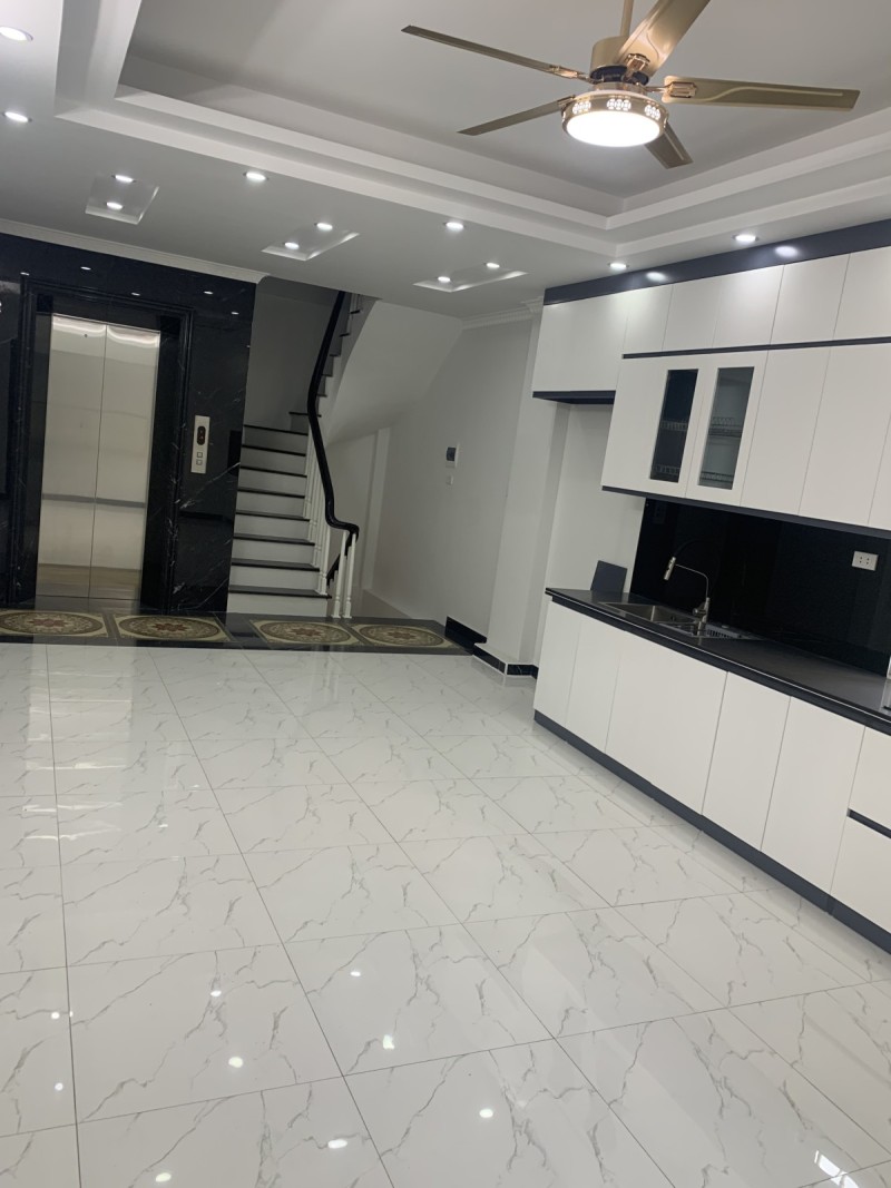 BÁN NHÀ NGÔ GIA TỰ - LÔ GÓC – GẦN PHỐ - THANG MÁY XỊN – TIỆN ÍCH BẠT NGÀN 13984831