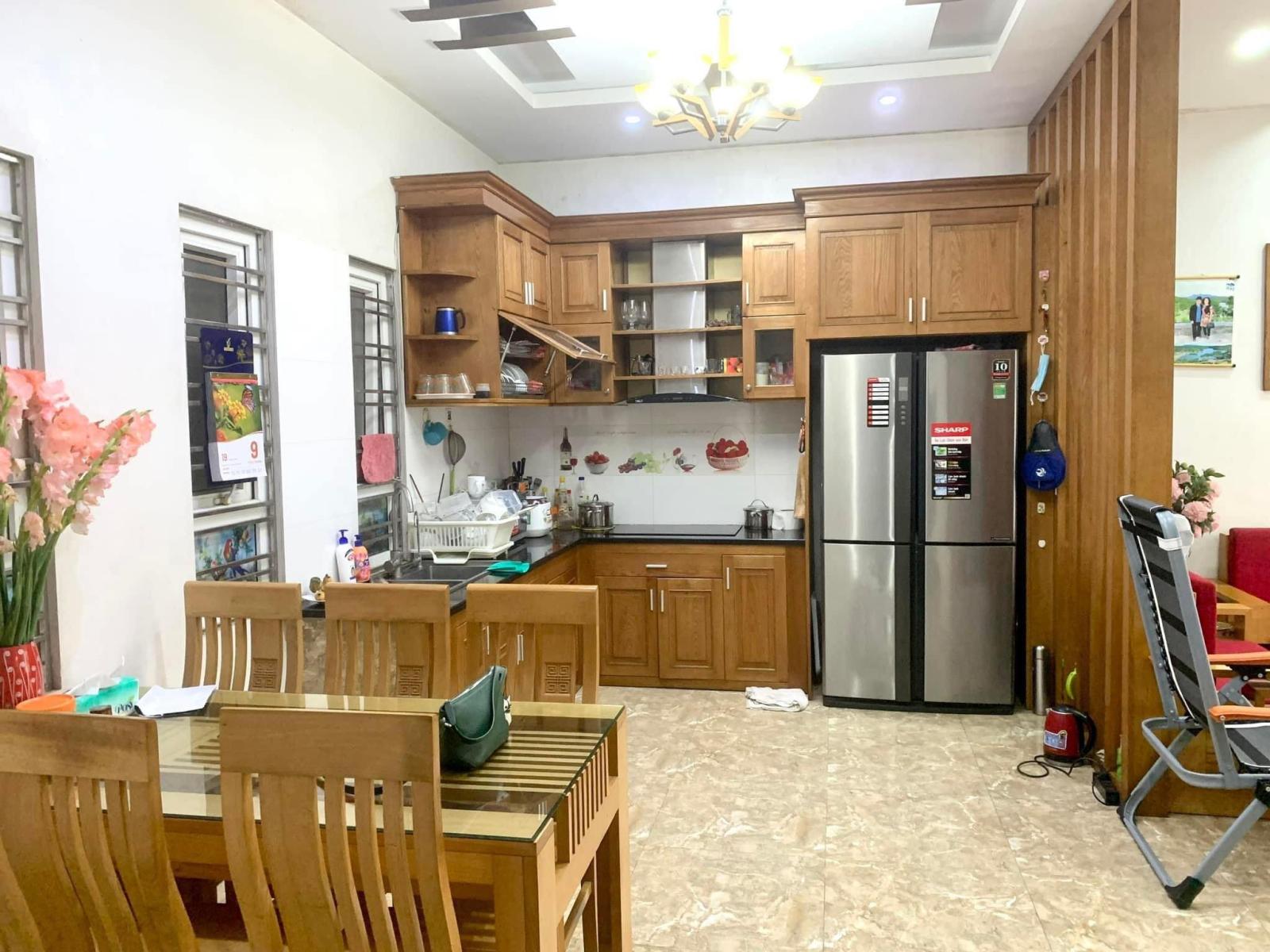 bán nhà Cổ Linh-Đàm Quang Trung, 75m x 4tầng, mặt tiền 9m, gara, kinh doanh 13989608